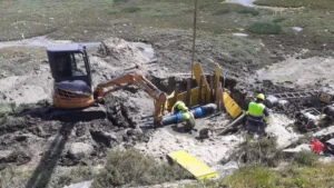 Una avería en la red principal interrumpe el suministro de agua en la zona de Villajoyosa